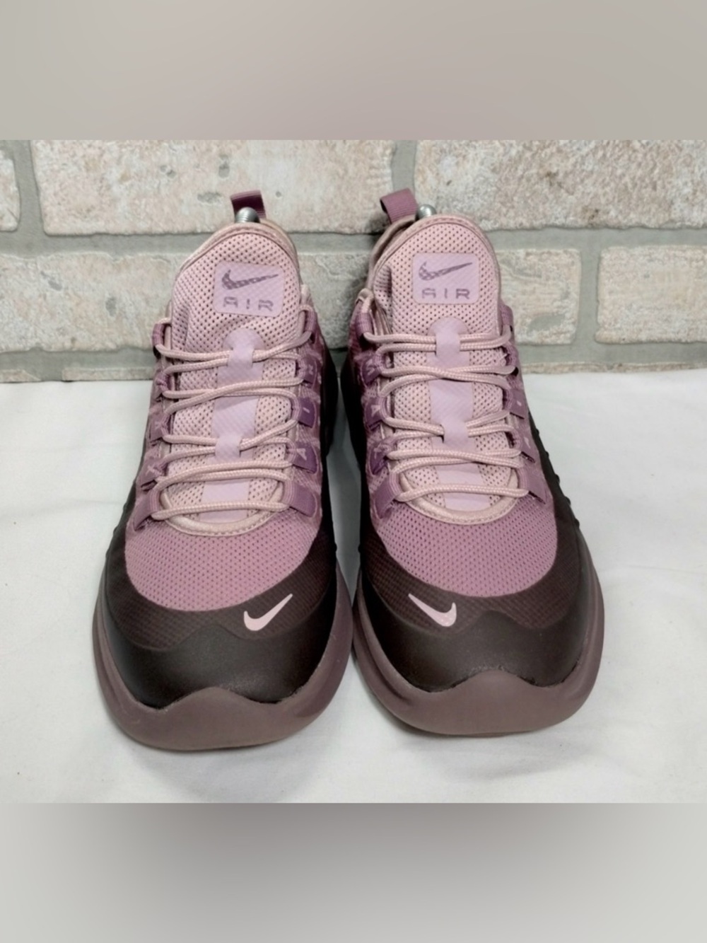 Nike Air Max Axis Women 7 Pink Purple Athletic Shoes Sneakers Streetwear
